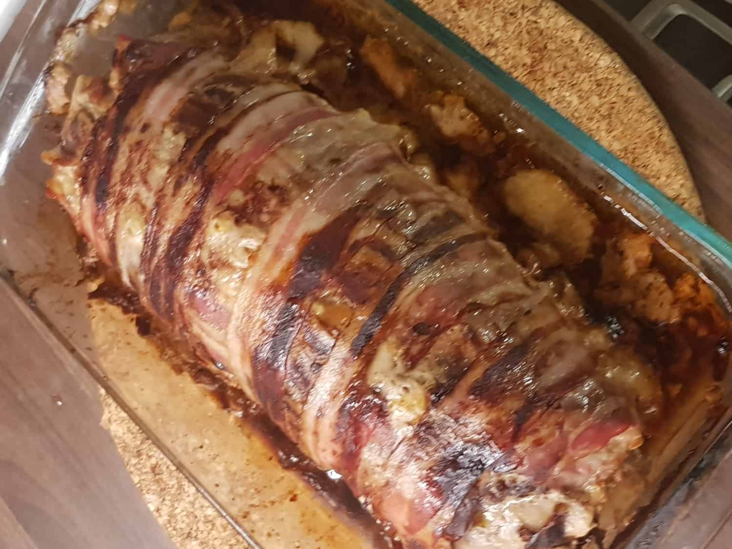 Fylld köttfärslimpa med italienska smaker Fylld köttfärslimpa med italienska smaker
